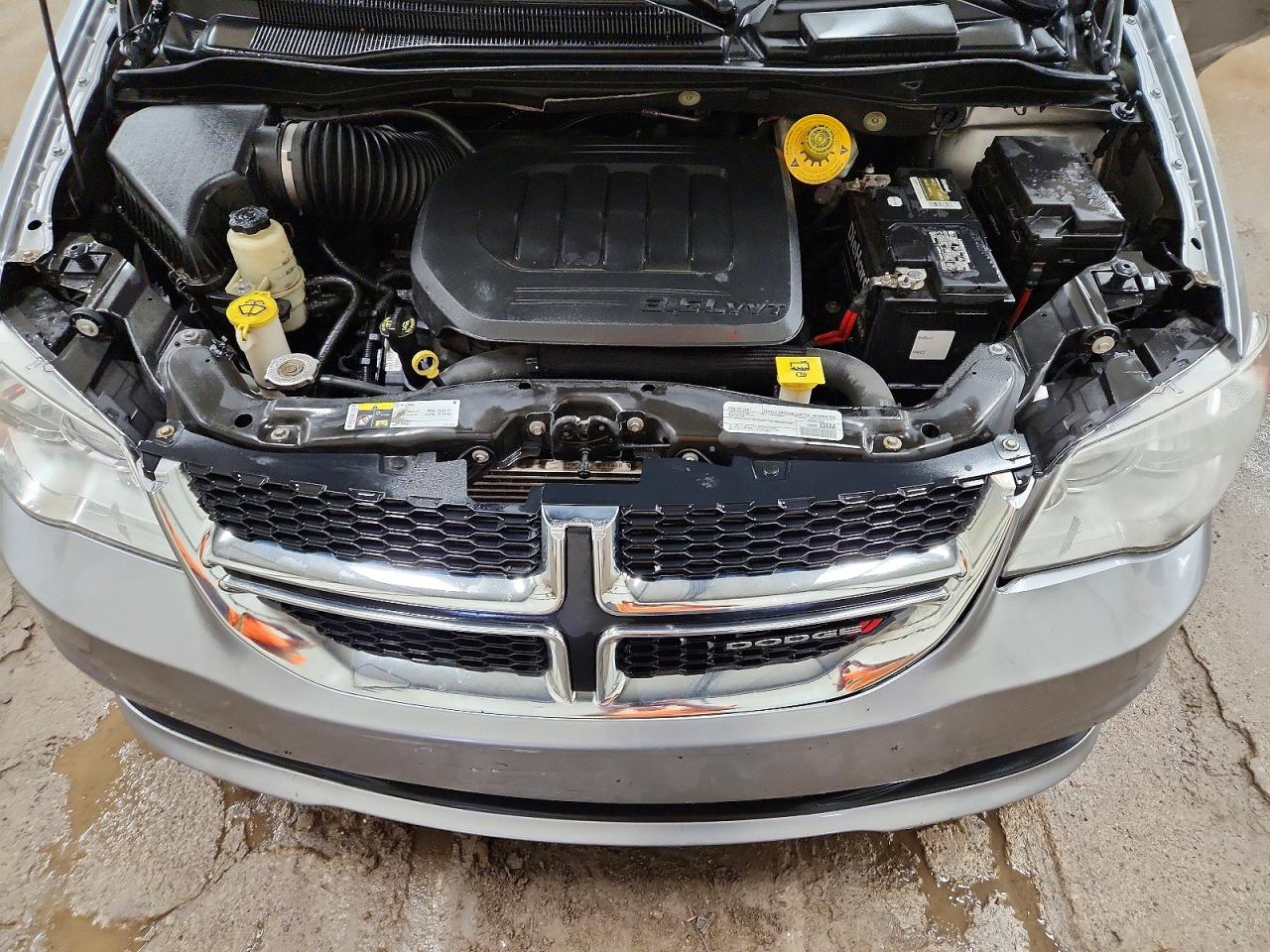 Dodge Caravan Sxt