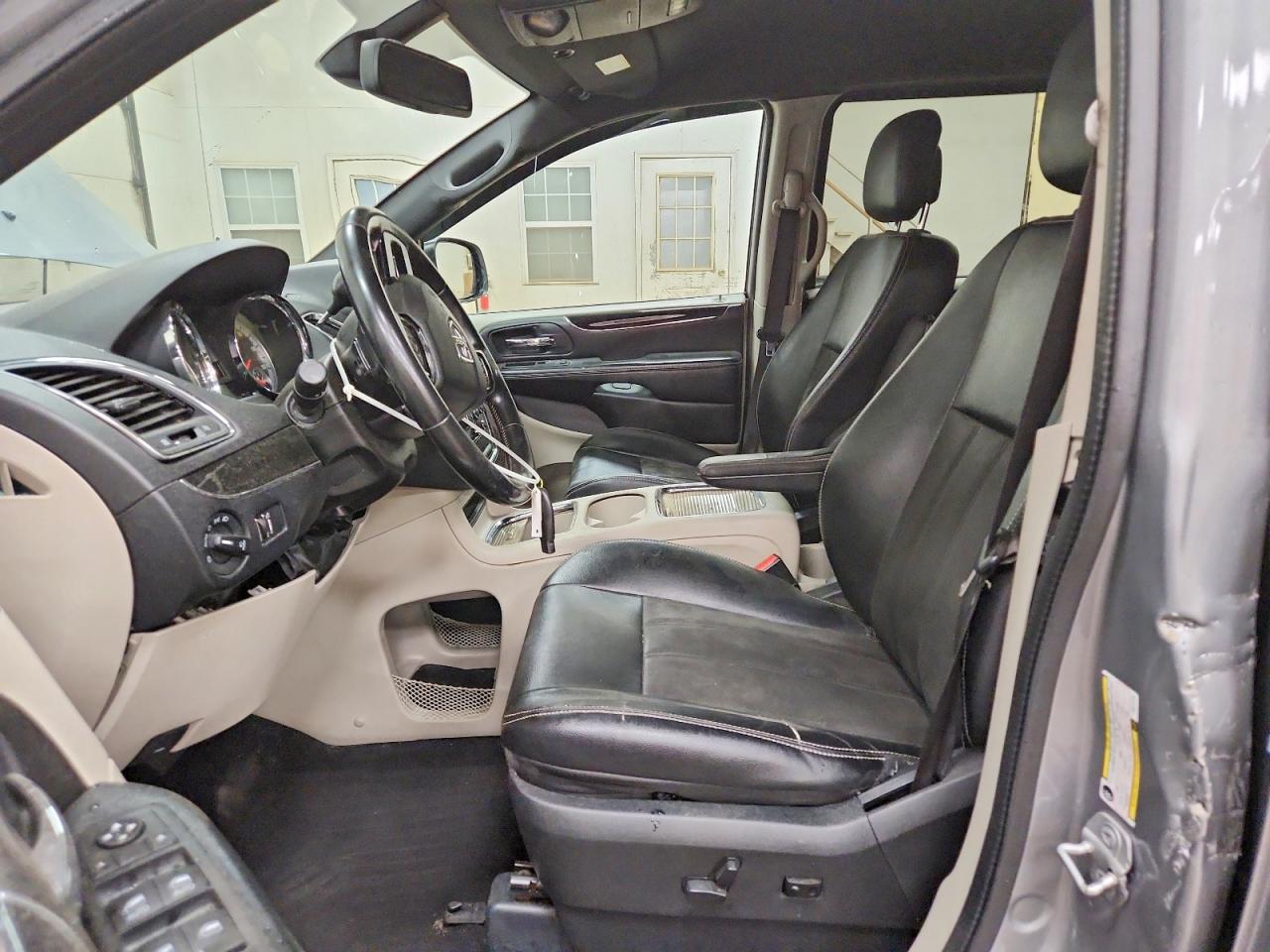 Dodge Caravan Sxt