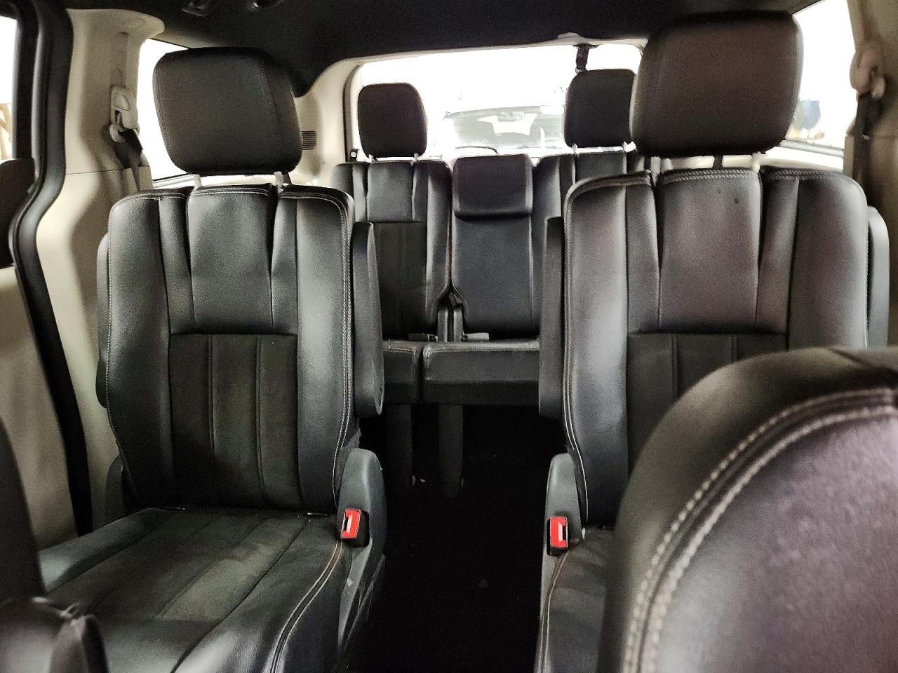 Dodge Caravan Sxt