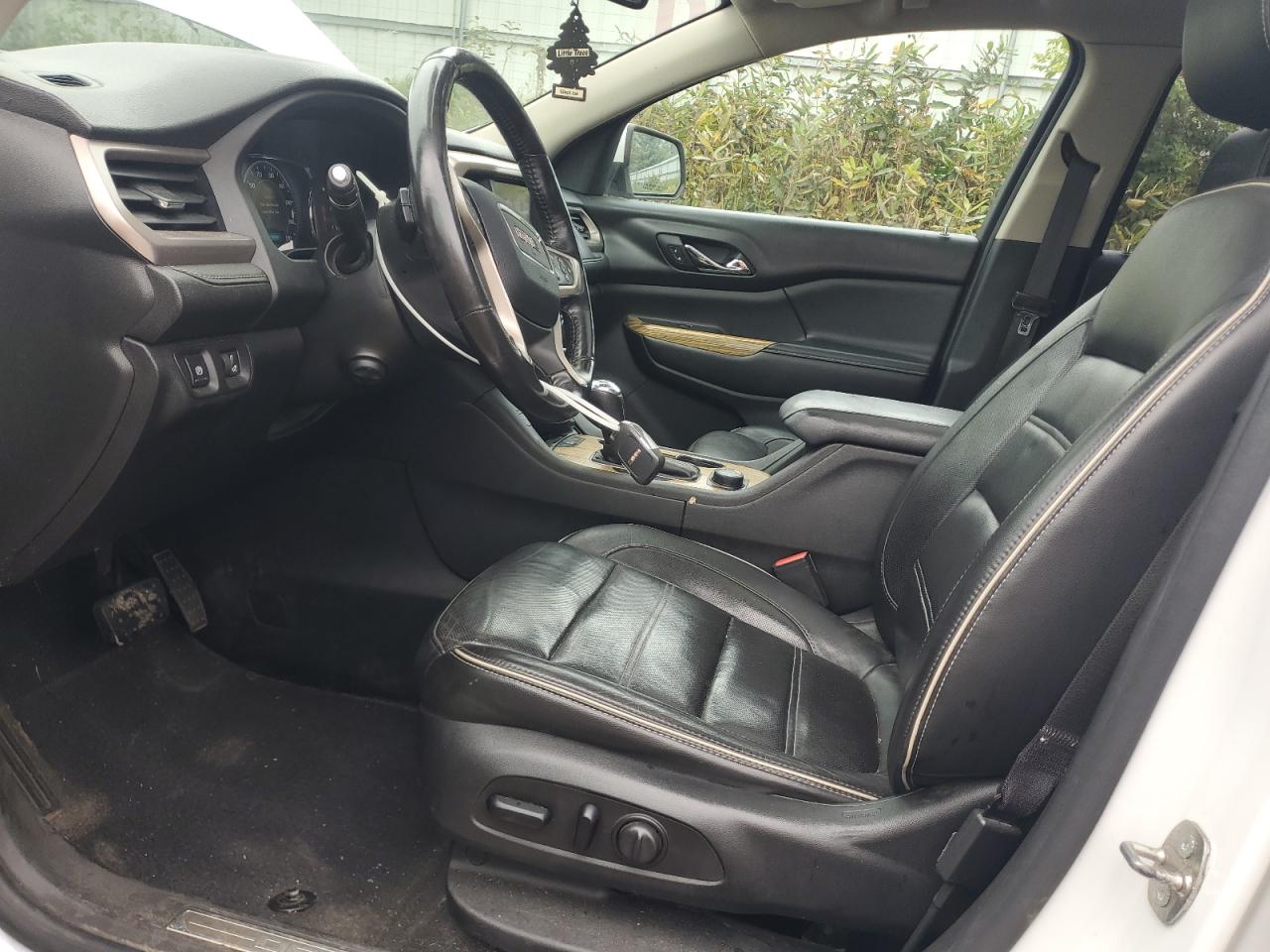GMC Acadia Denali