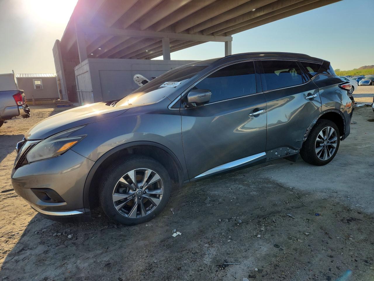Salvage Nissan Murano Image