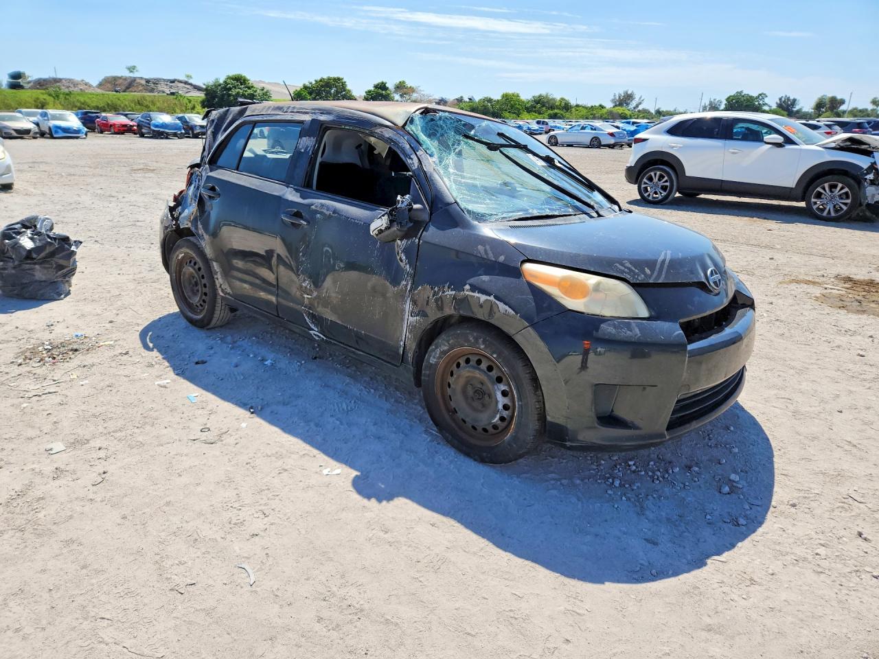 Scion xD Base