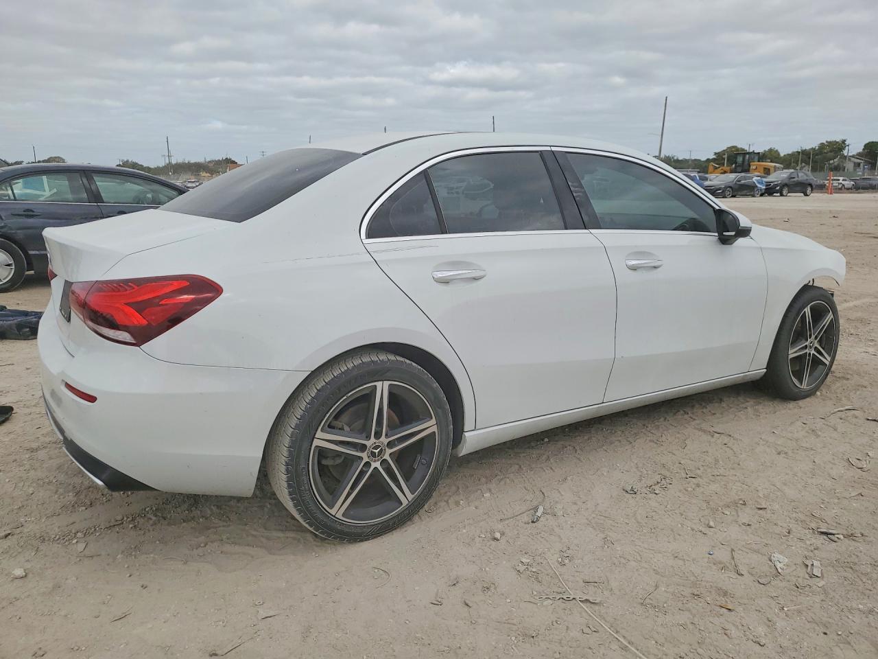 Mercedes-Benz A-Class 220