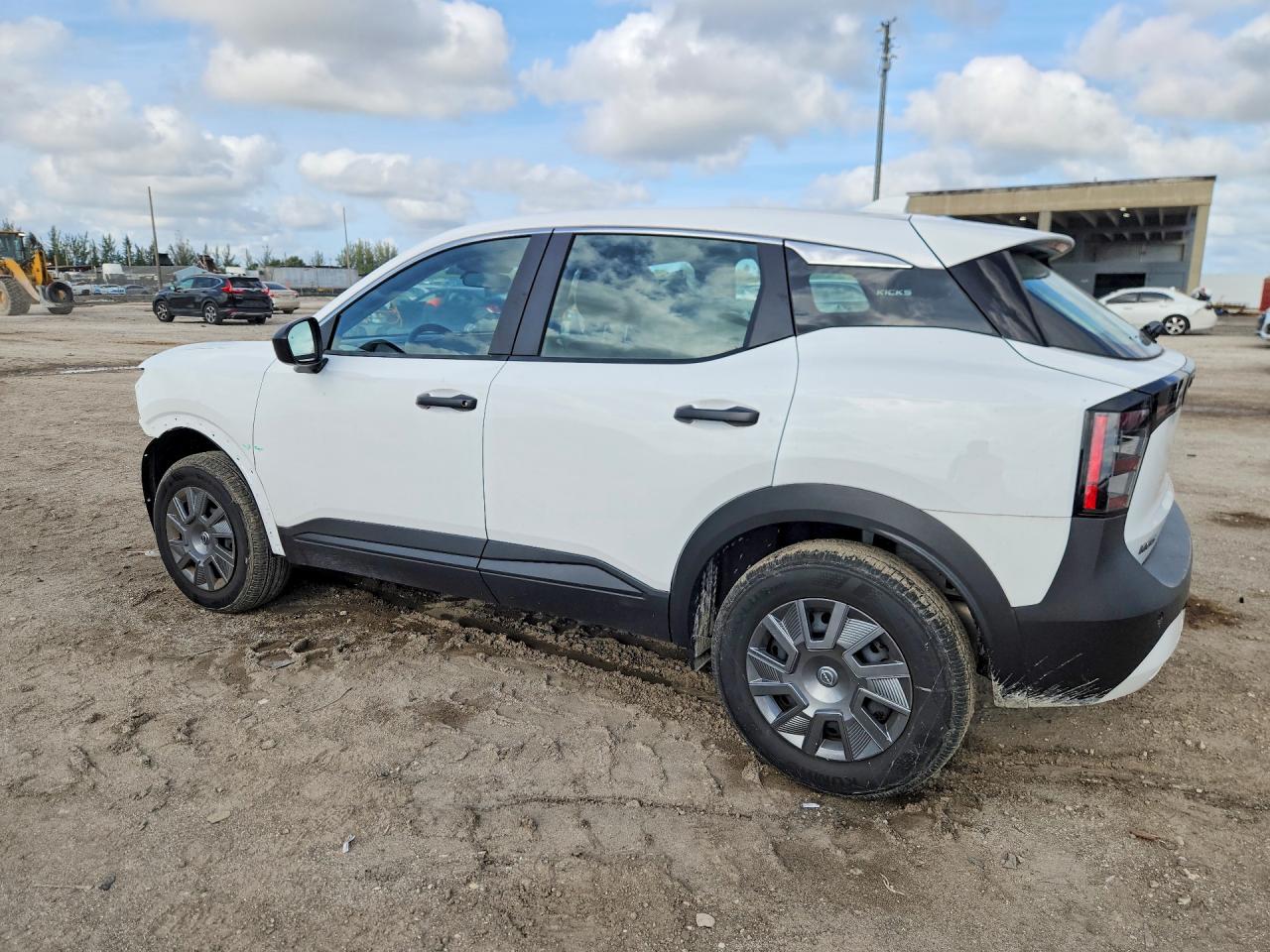 Nissan Kicks S