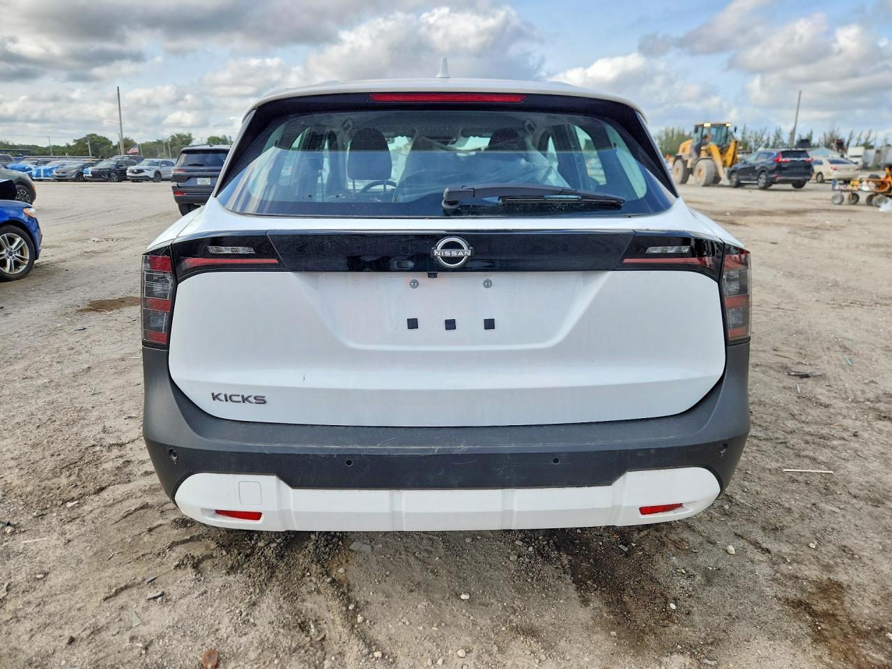 Nissan Kicks S