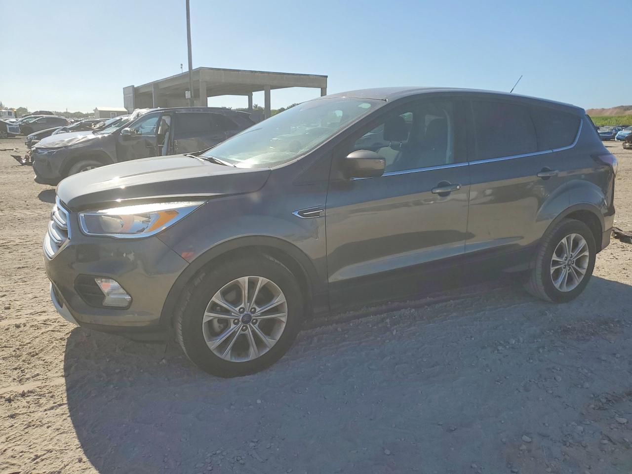 Salvage Ford Escape Image