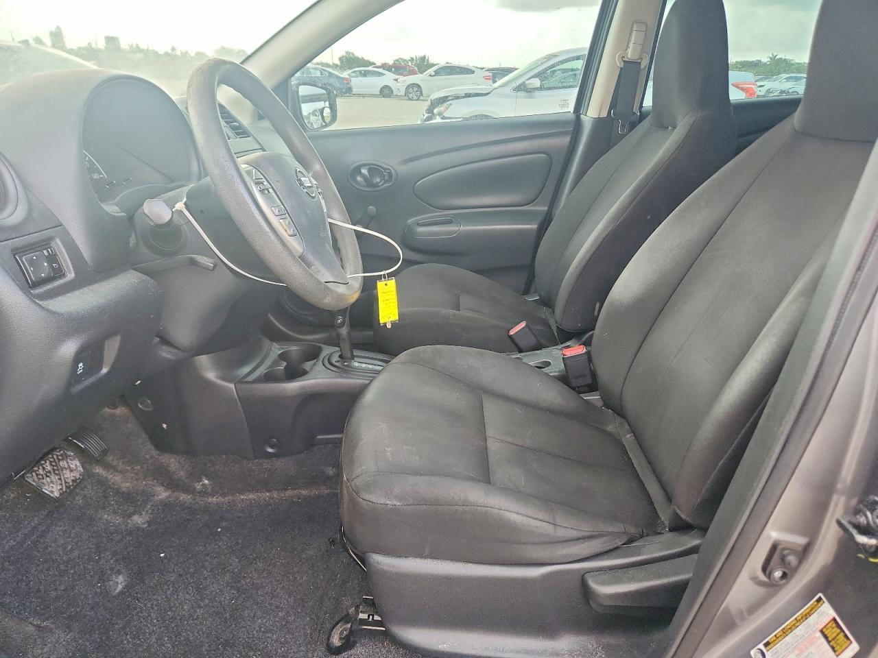 Nissan Versa 1.6 S Plus