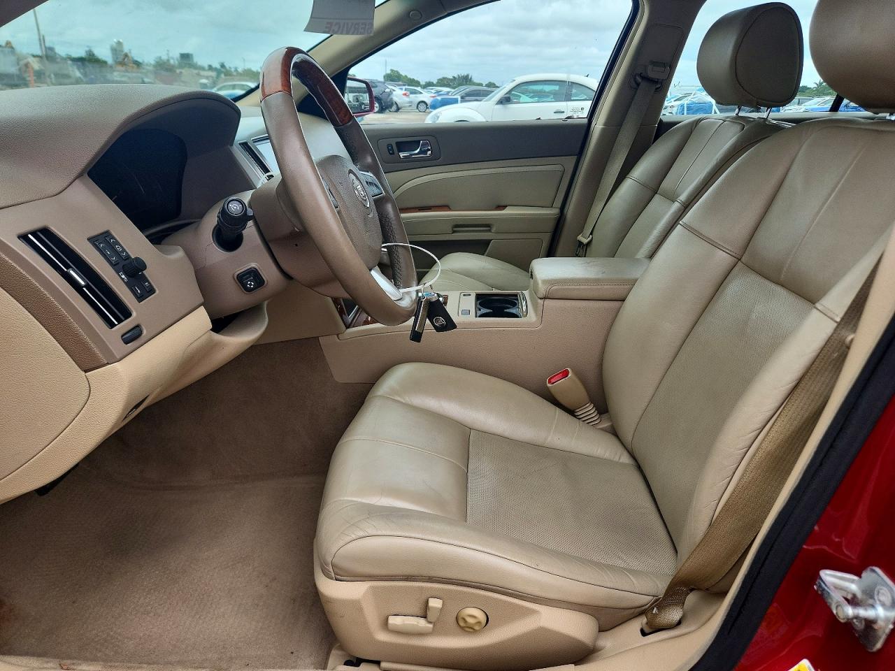 Cadillac STS Luxury Performance