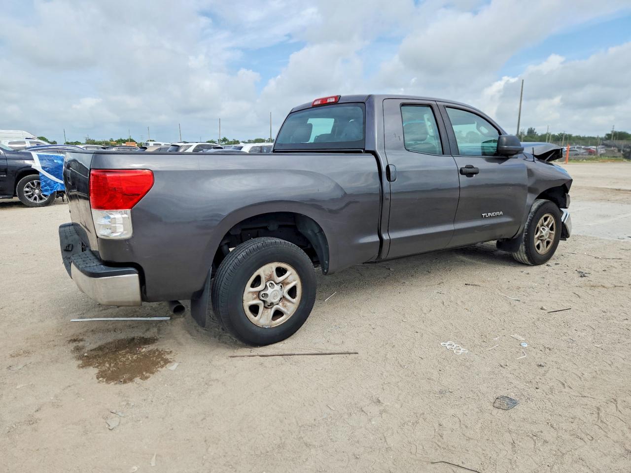 Toyota Tundra Double Cab Sr5