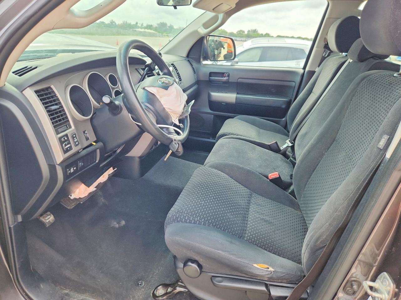 Toyota Tundra Double Cab Sr5