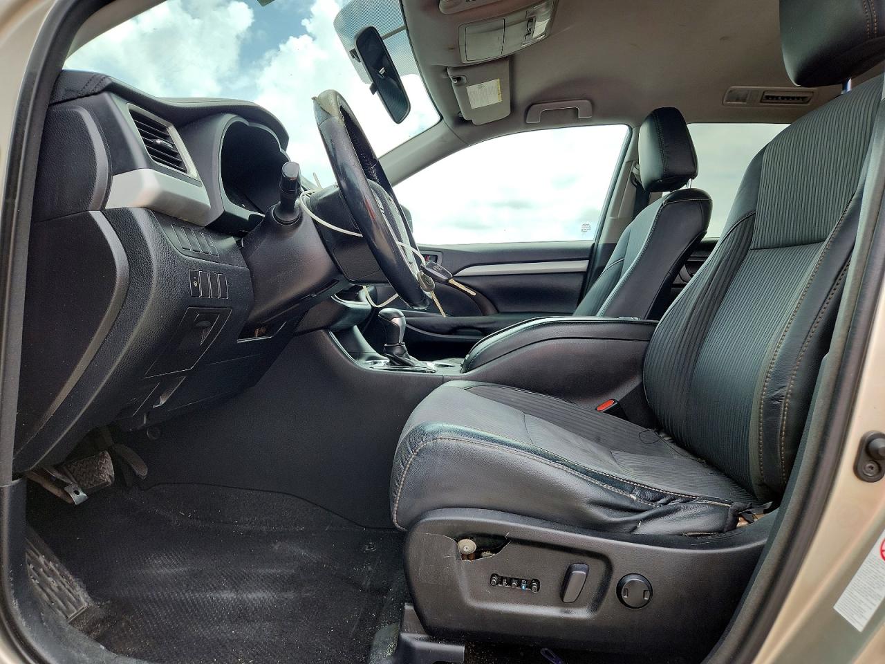 Toyota Highlander Le Plus