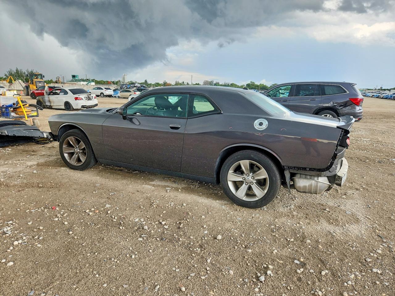 Dodge Challenger Sxt
