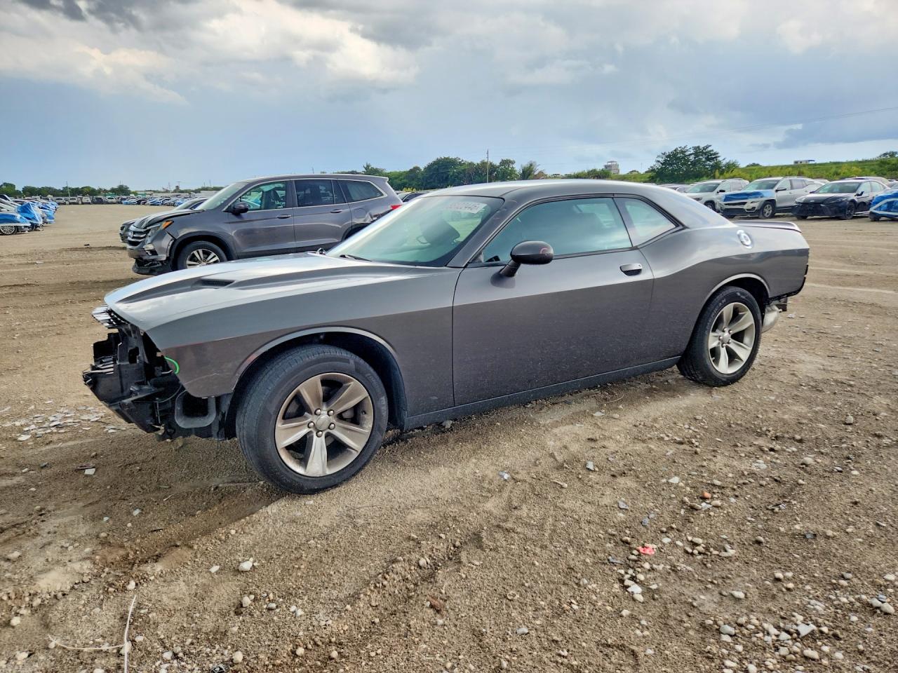 Salvage Dodge Challenger Image