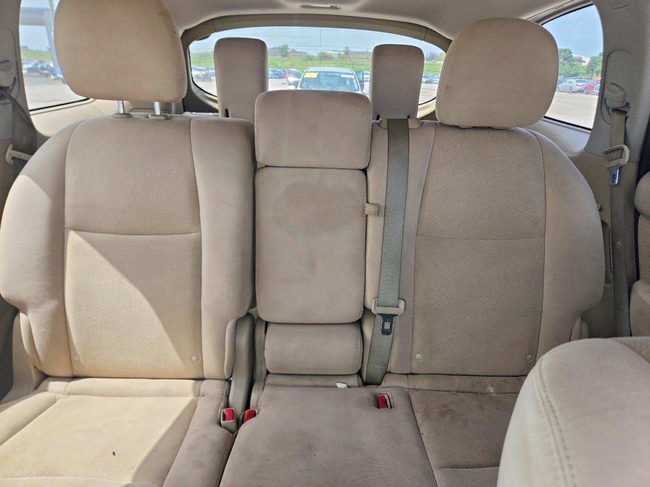 Nissan Pathfinder S
