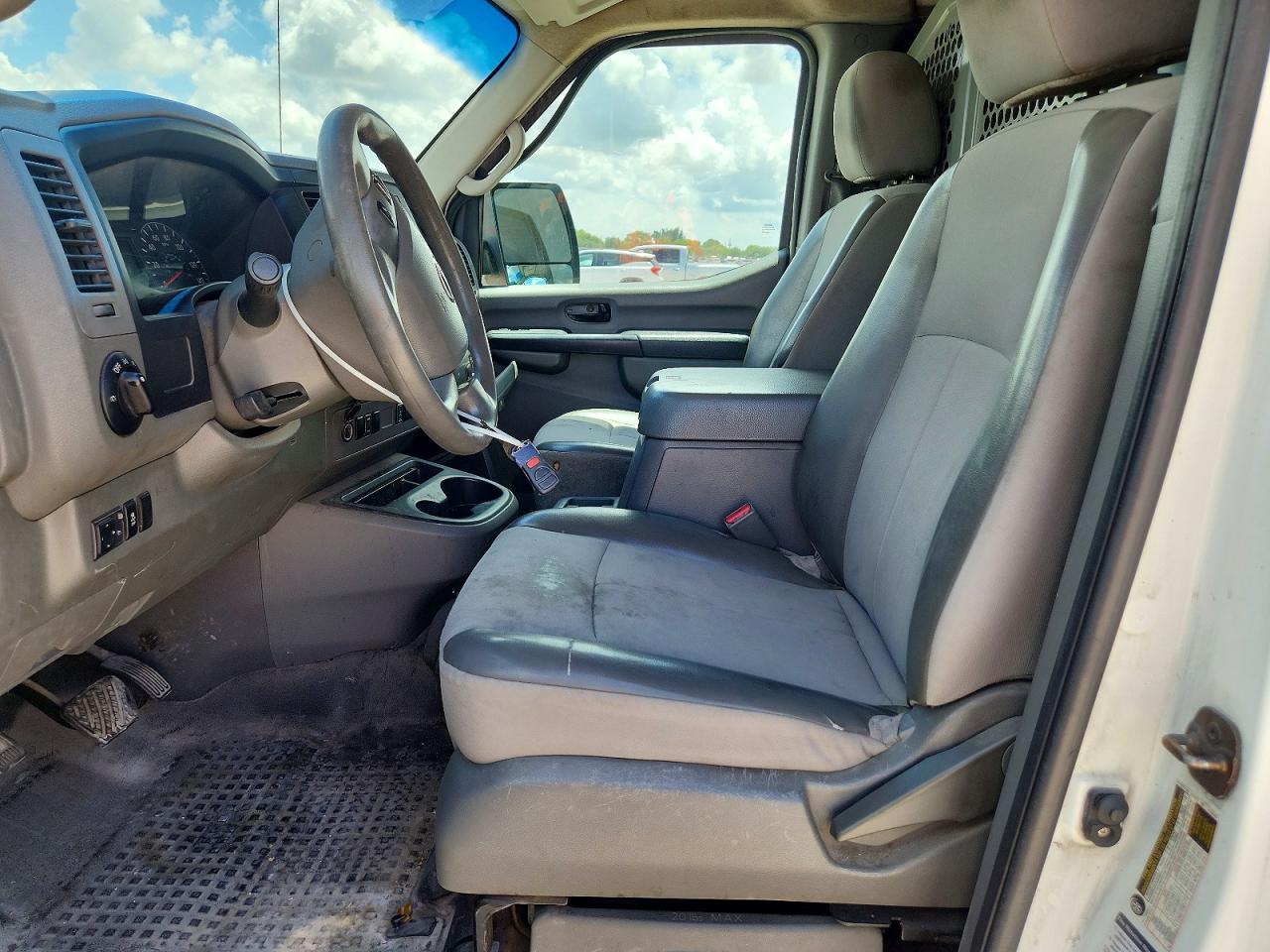 Nissan Nv 2500 Hd S