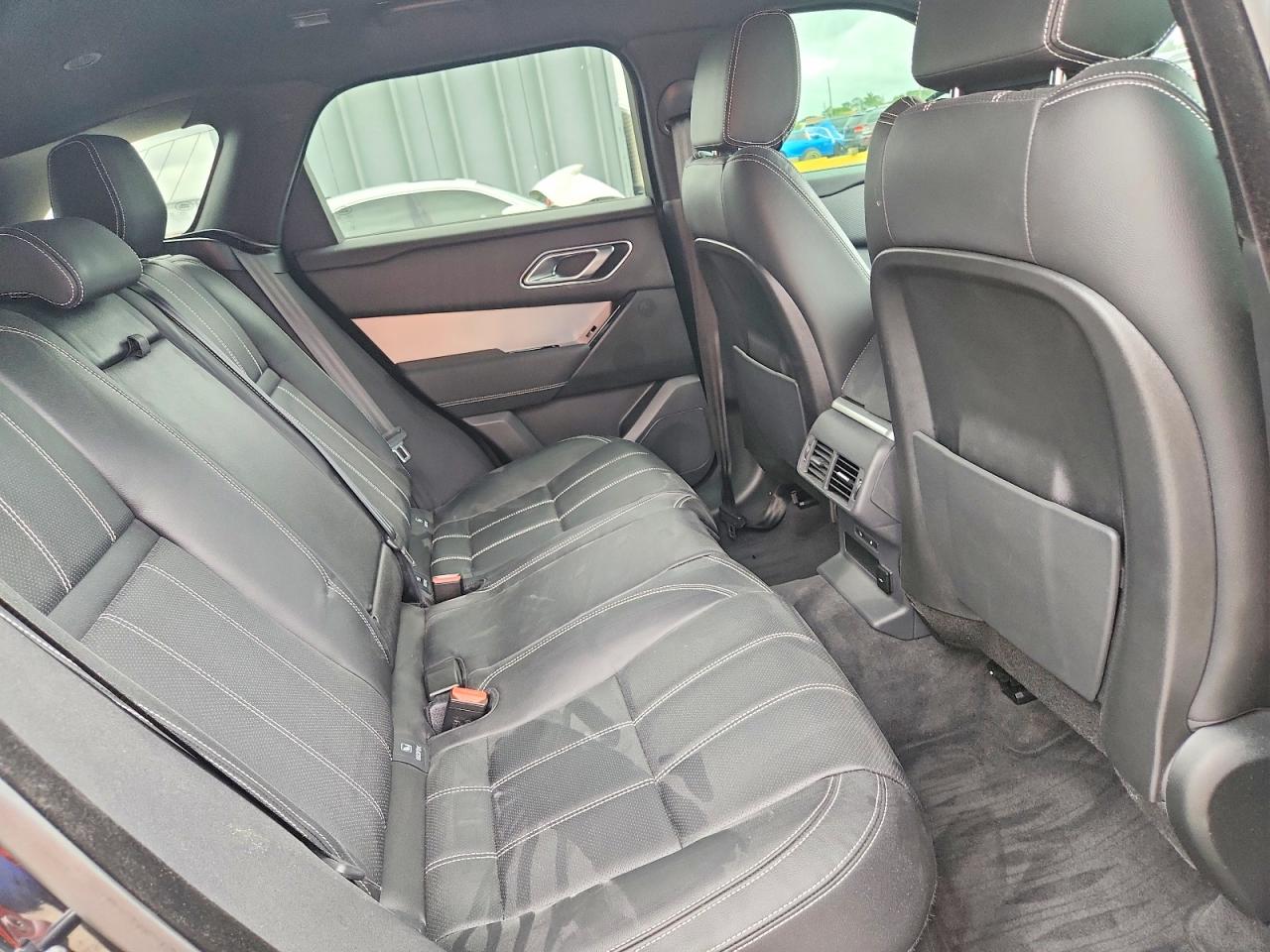 Land Rover Range Rover R-dynamic S