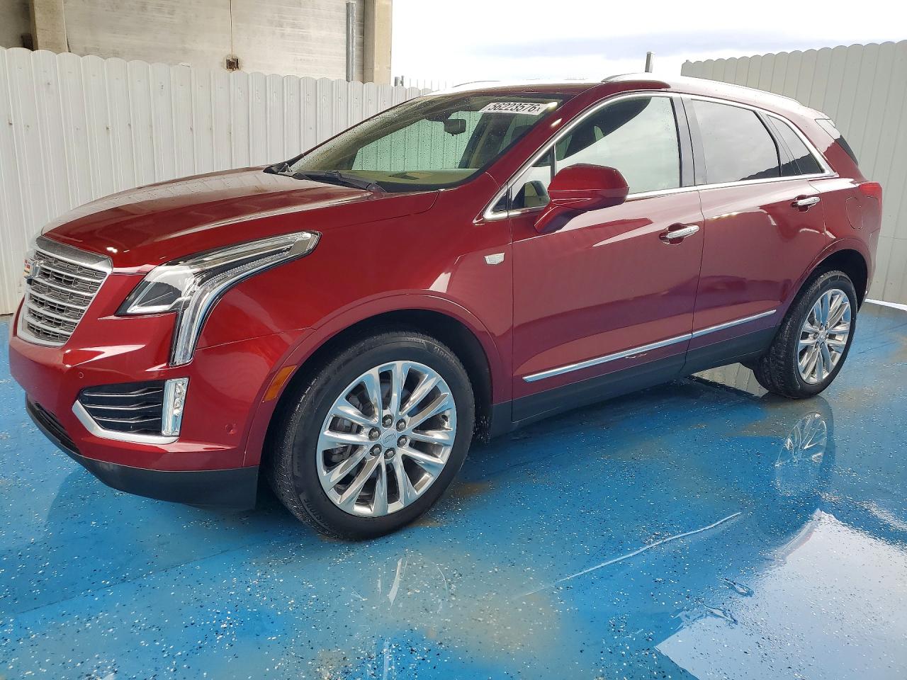 Salvage Cadillac XT5 Image