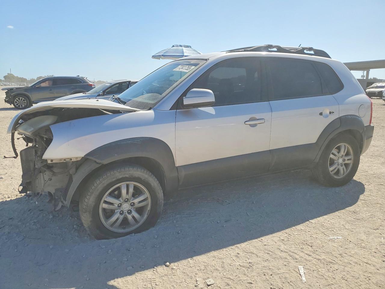 Salvage Hyundai TUCSON Image