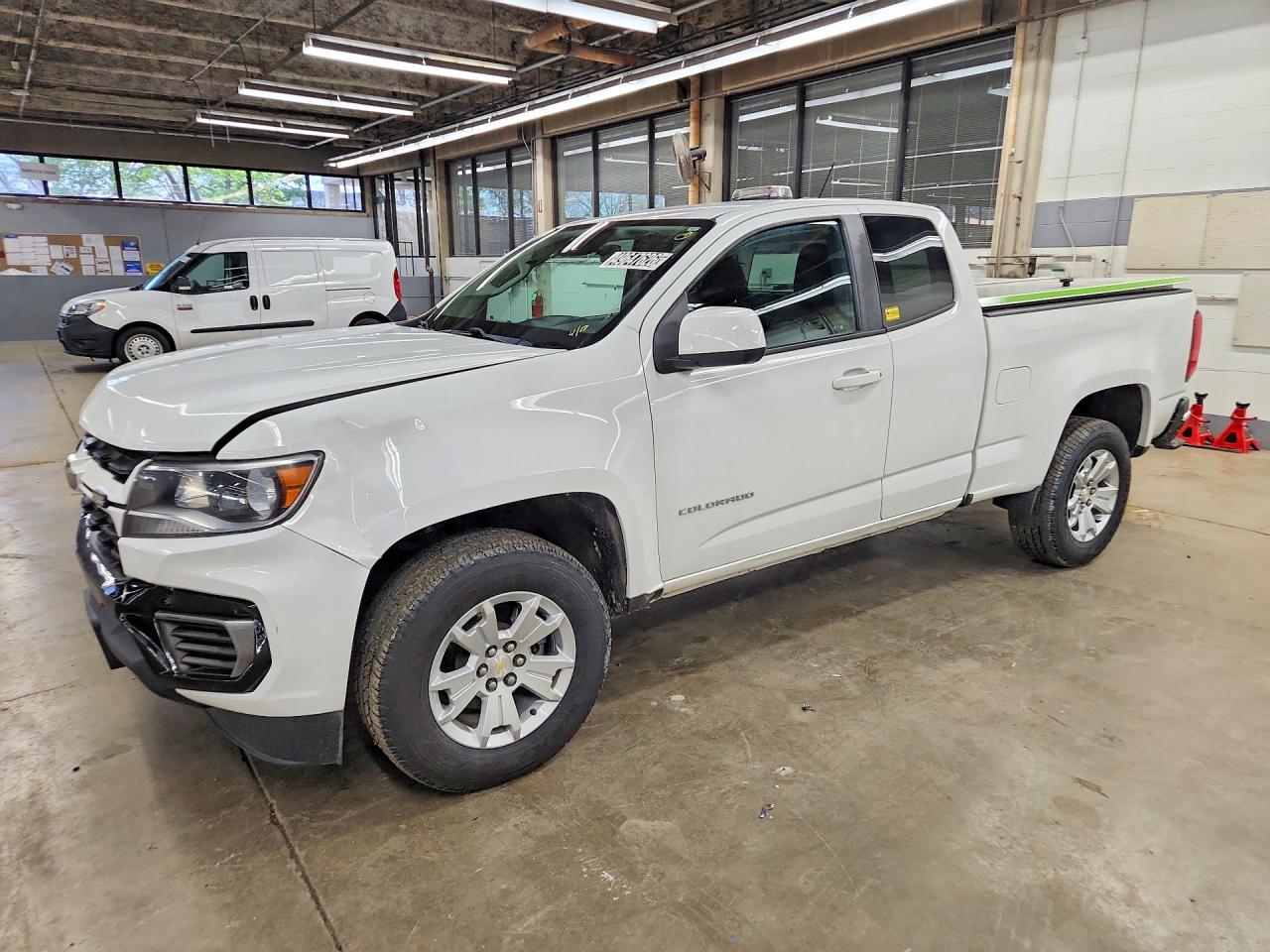 Salvage Chevrolet Colorado Image