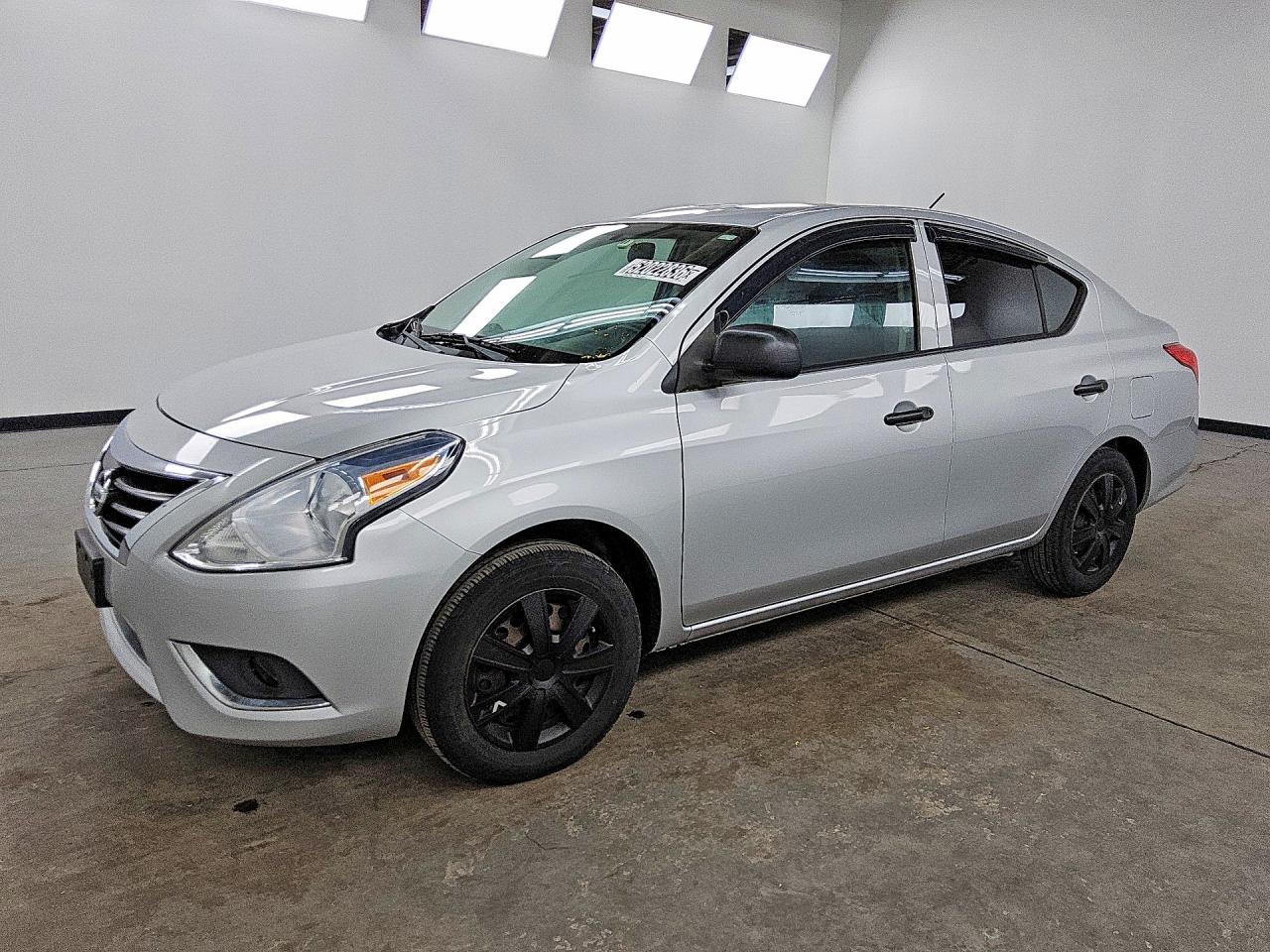 Salvage Nissan Versa Image