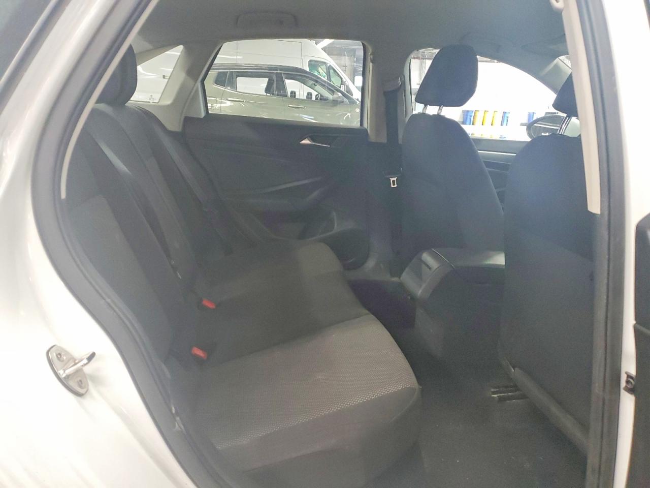 Volkswagen Jetta S
