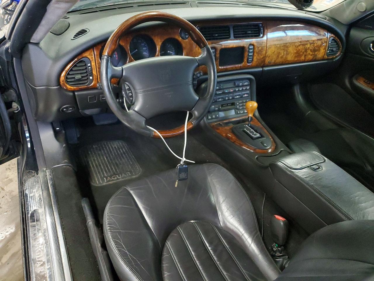 Jaguar Xk8