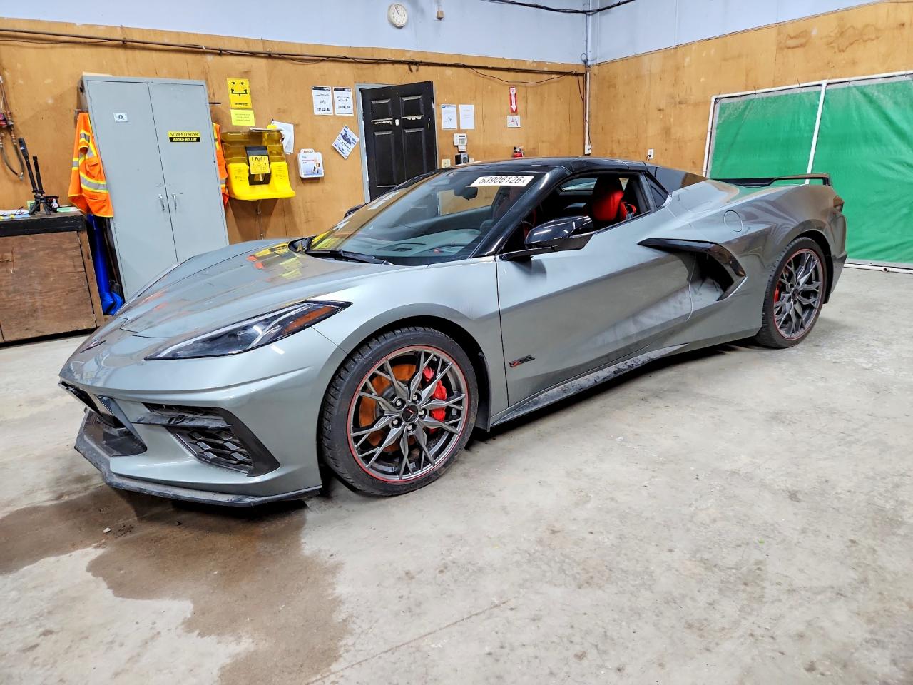 Salvage Chevrolet Corvette Image