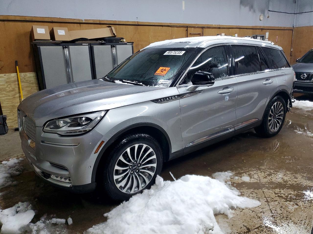 Salvage Lincoln Aviator Image