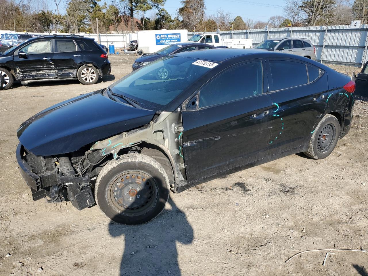 Salvage Hyundai ELANTRA Image