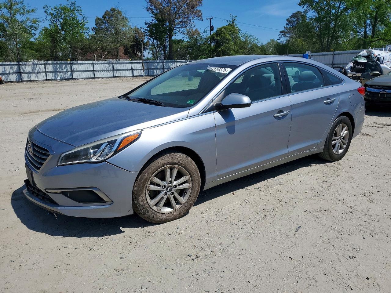 Salvage Hyundai SONATA Image