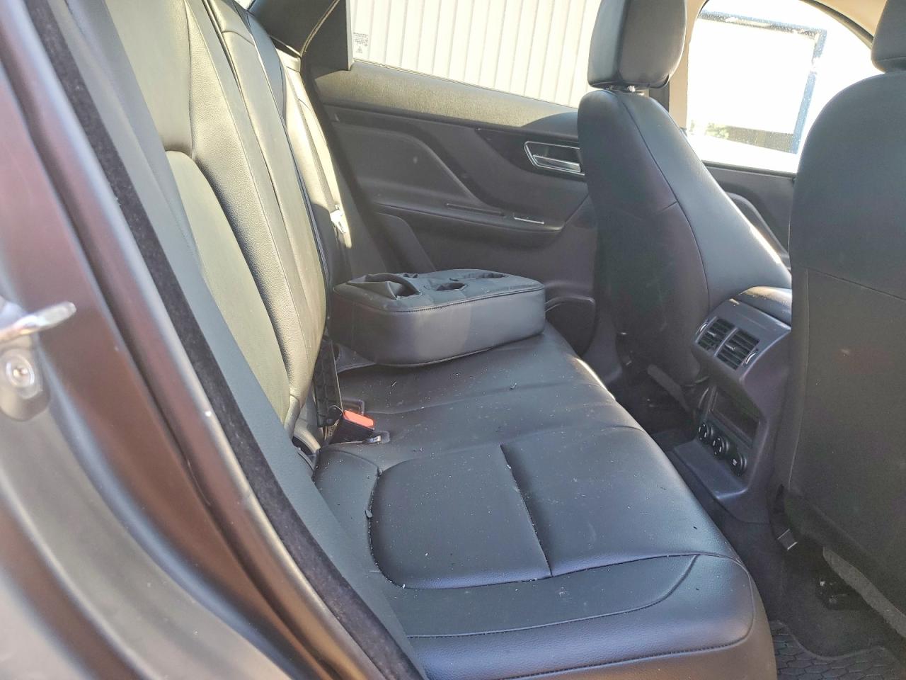 Jaguar F-PACE Premium