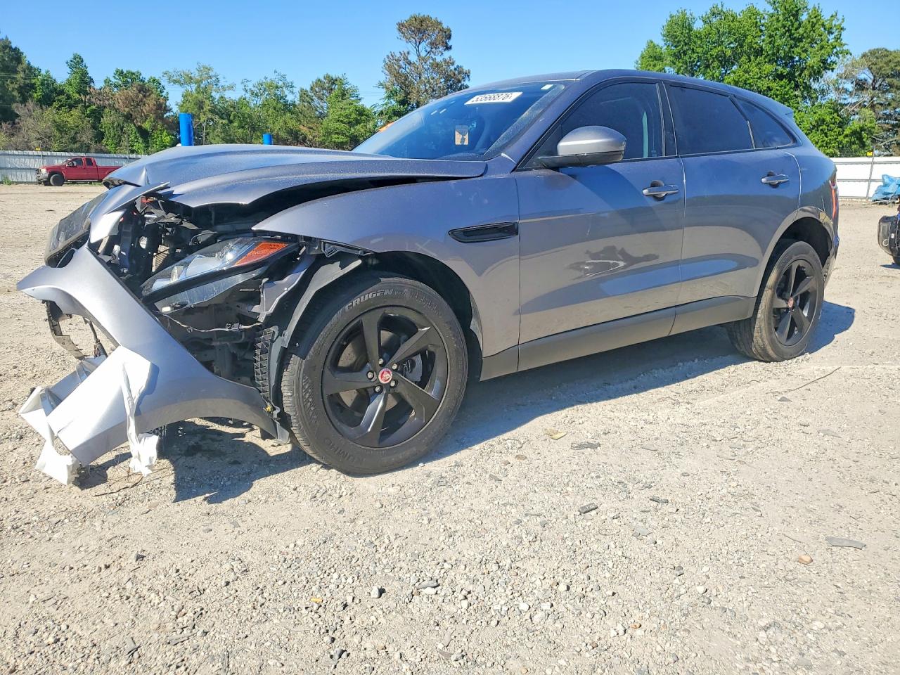 Salvage Jaguar F-PACE Image