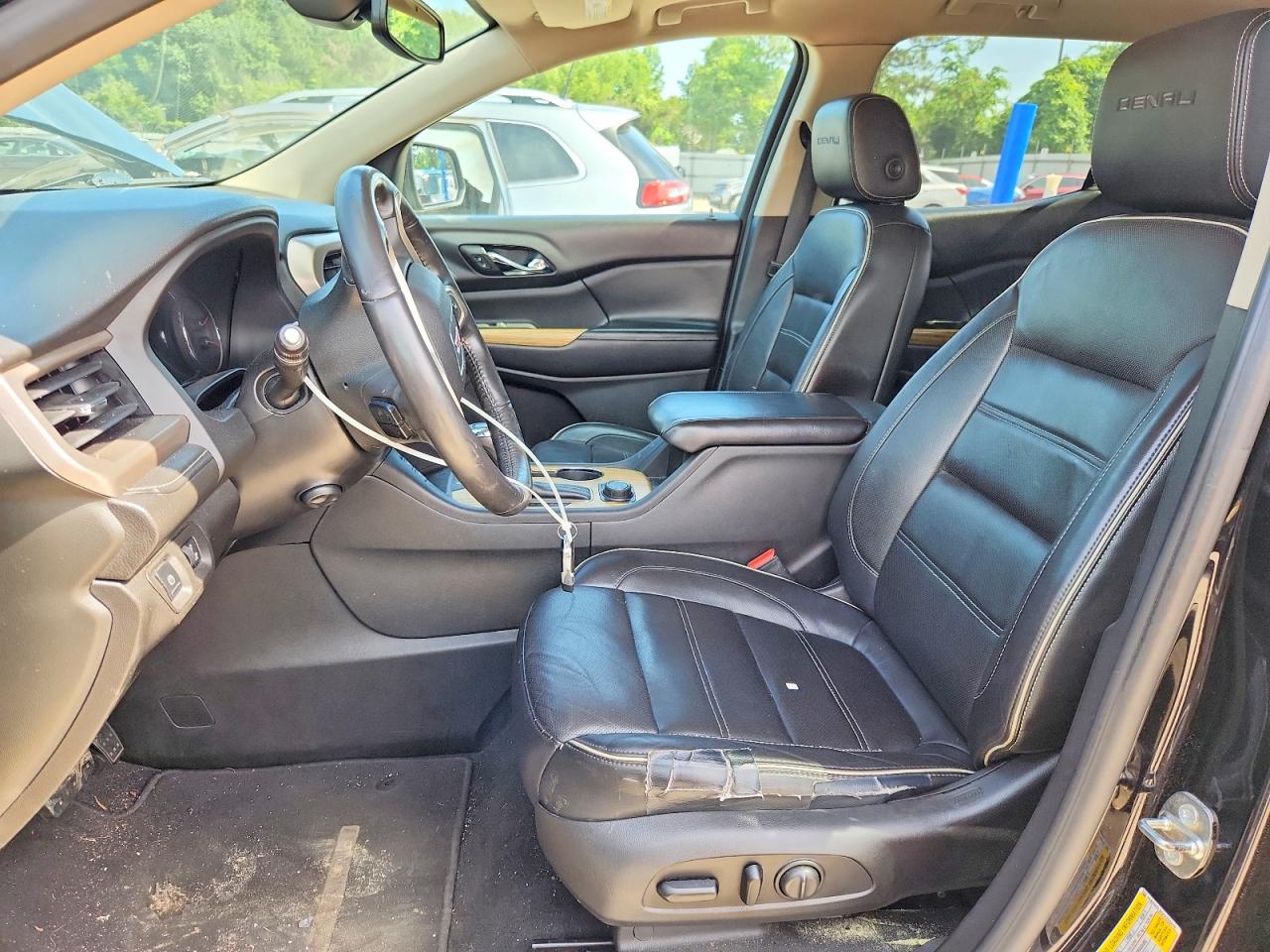 GMC Acadia Denali