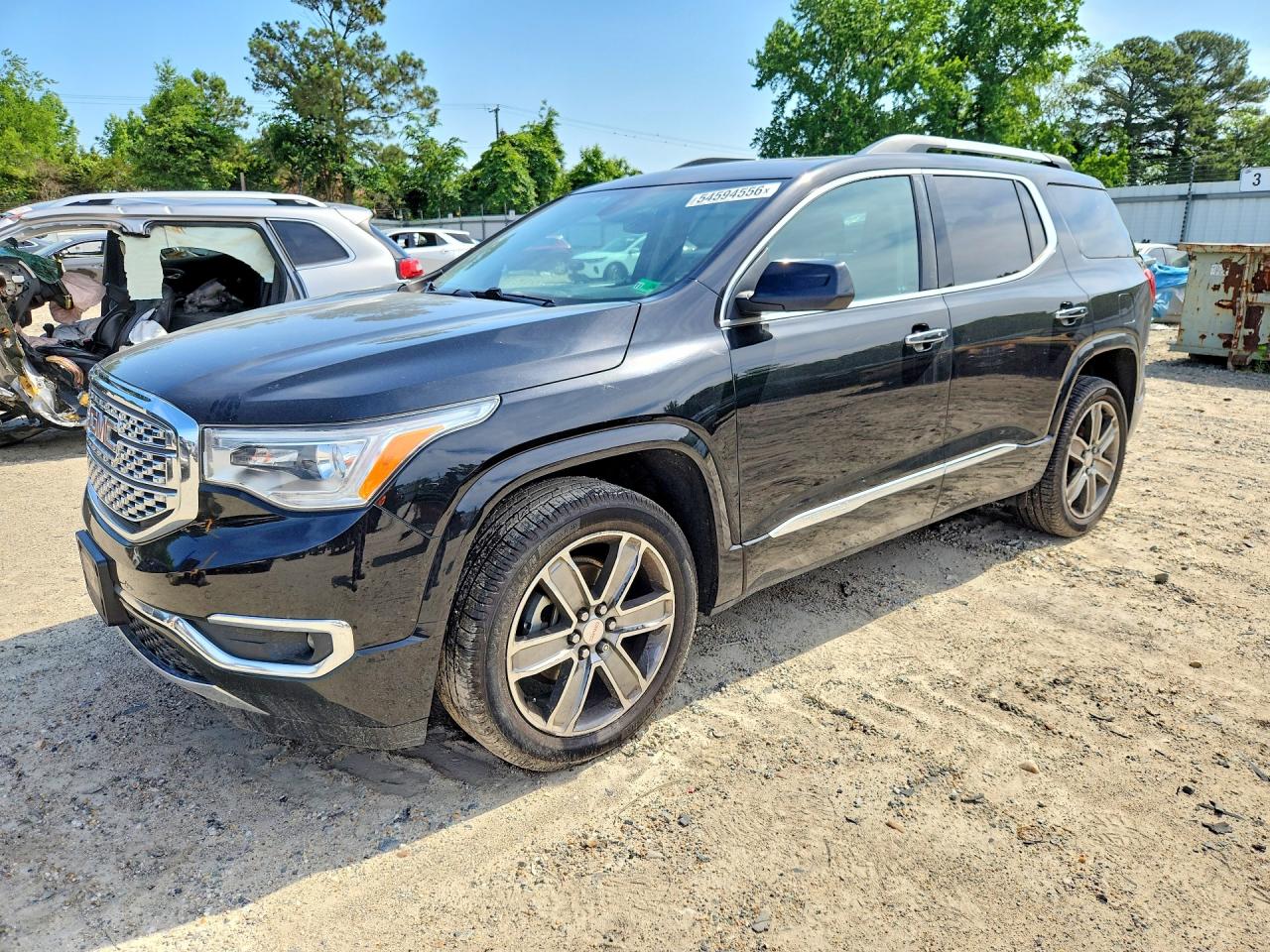 Salvage GMC Acadia Image