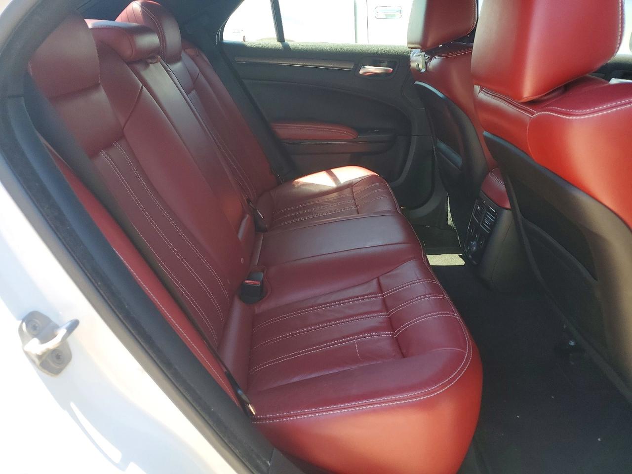 Chrysler 300 S