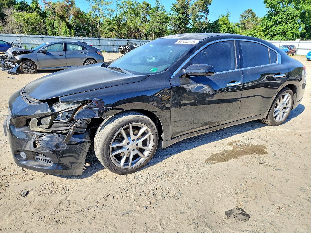 Salvage Nissan Maxima Image