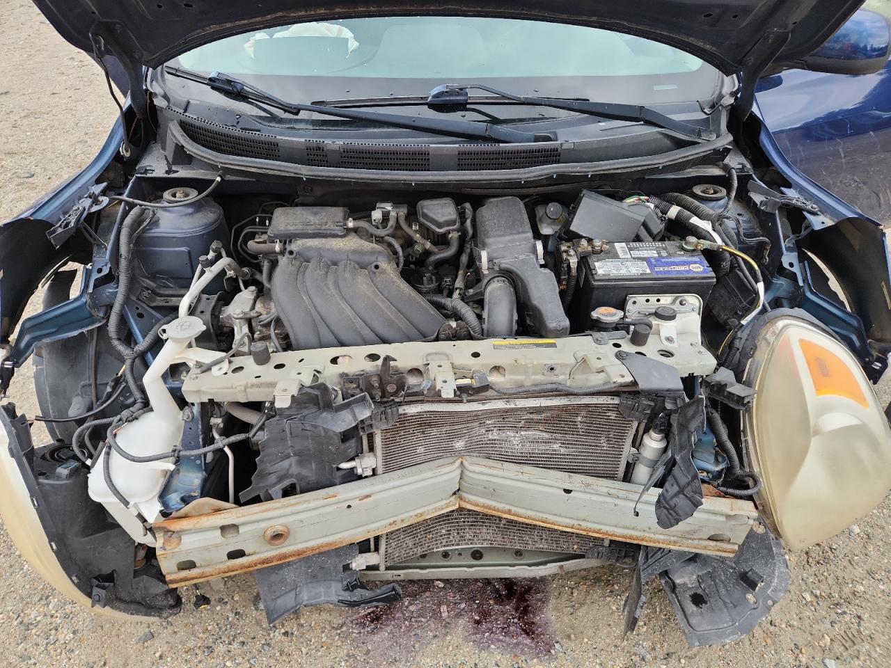 Nissan Versa