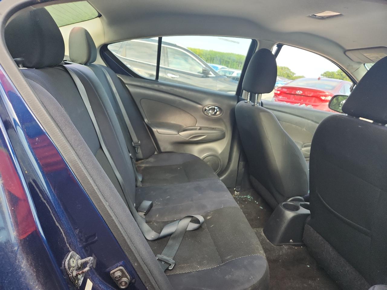 Nissan Versa