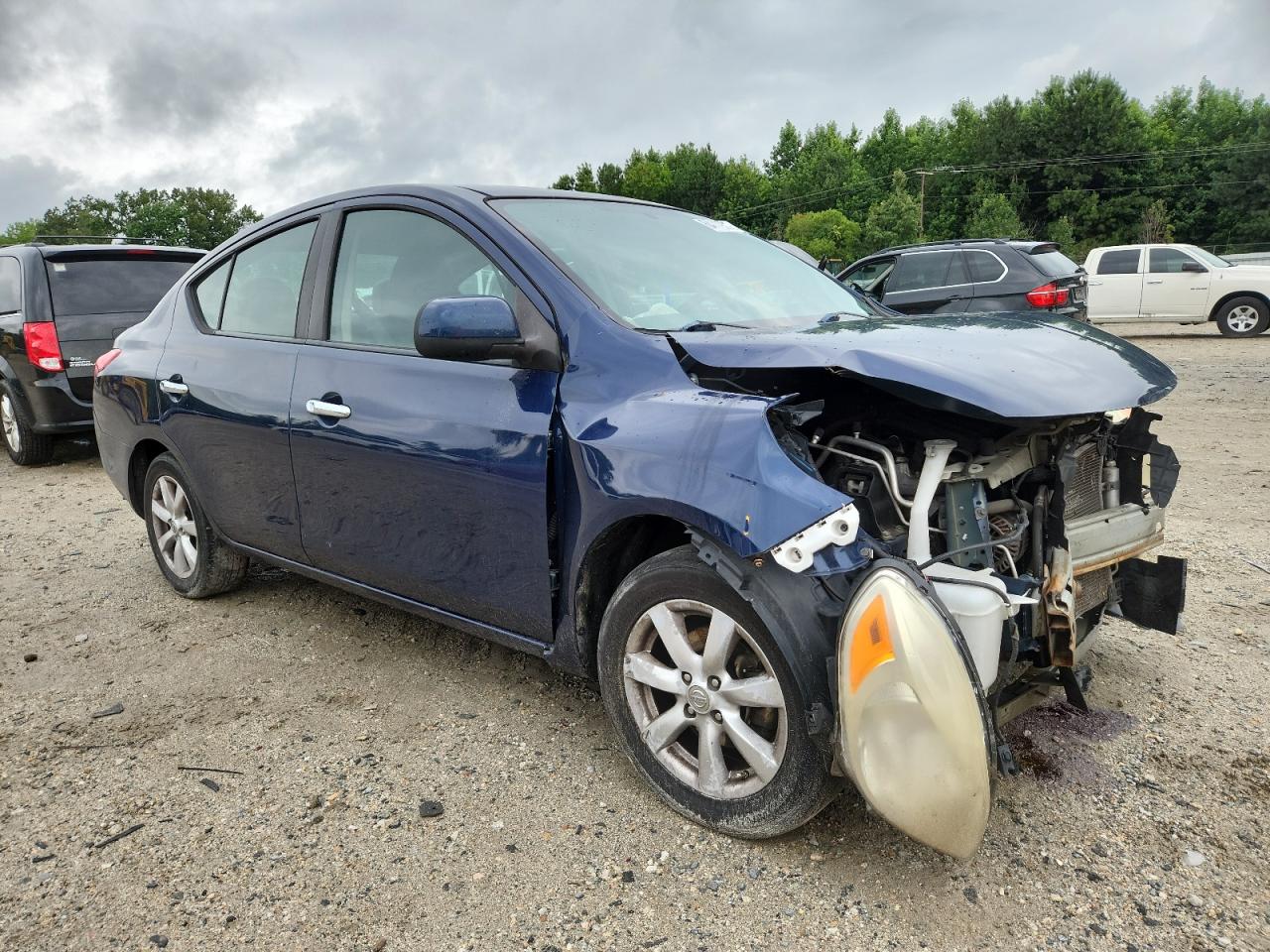 Nissan Versa
