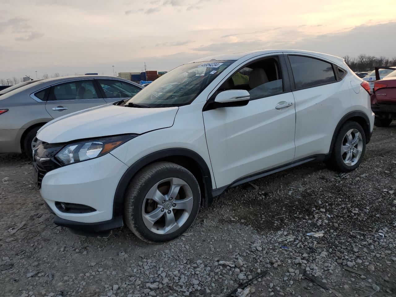 Salvage Honda HR-V Image