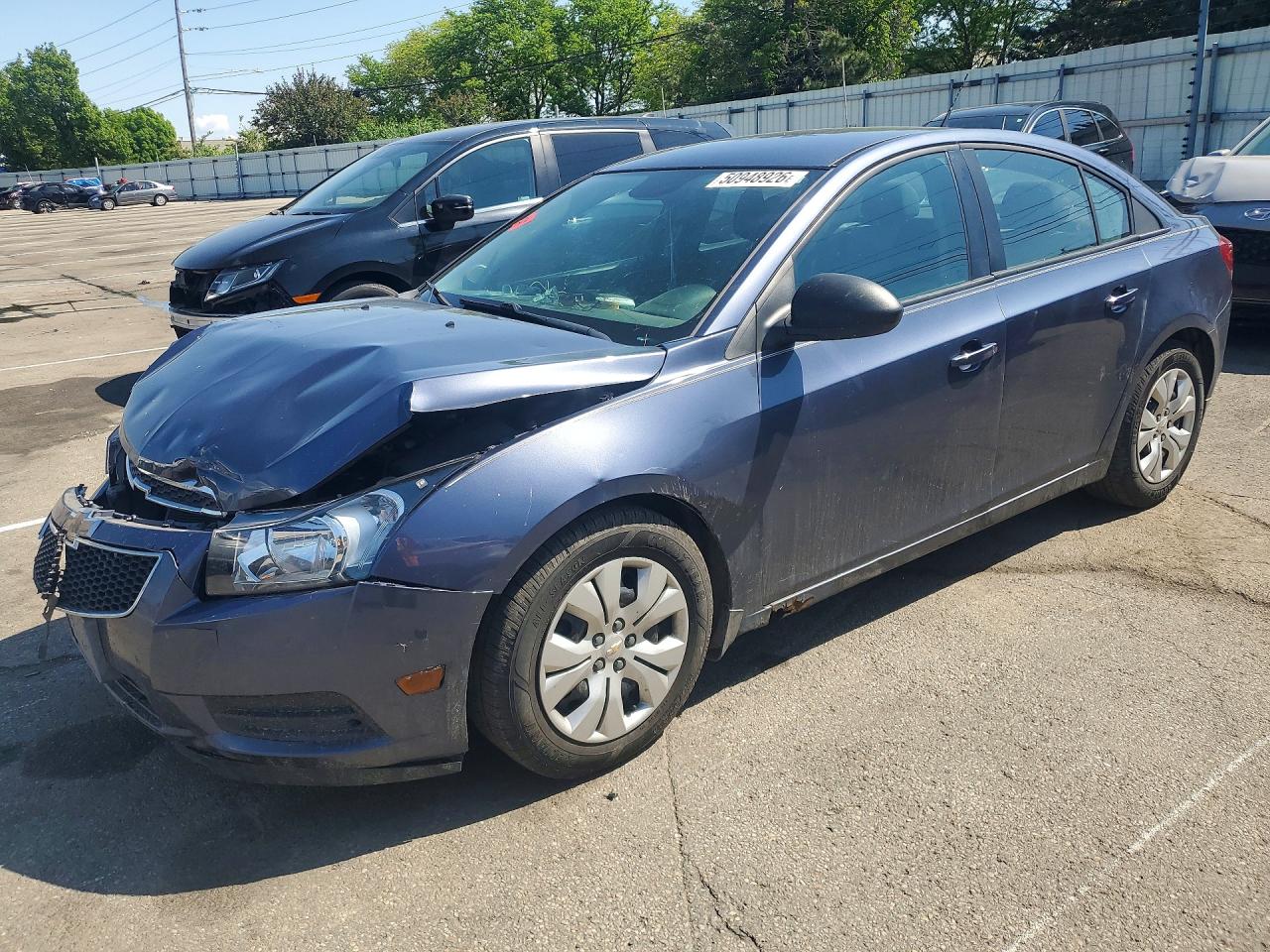 Salvage Chevrolet Cruze Image