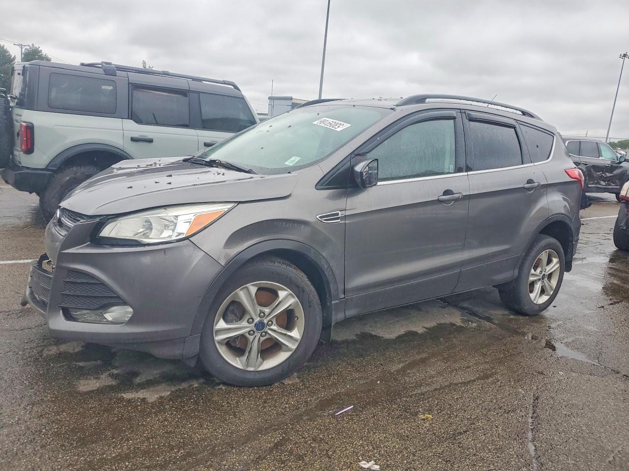 Salvage Ford Escape Image