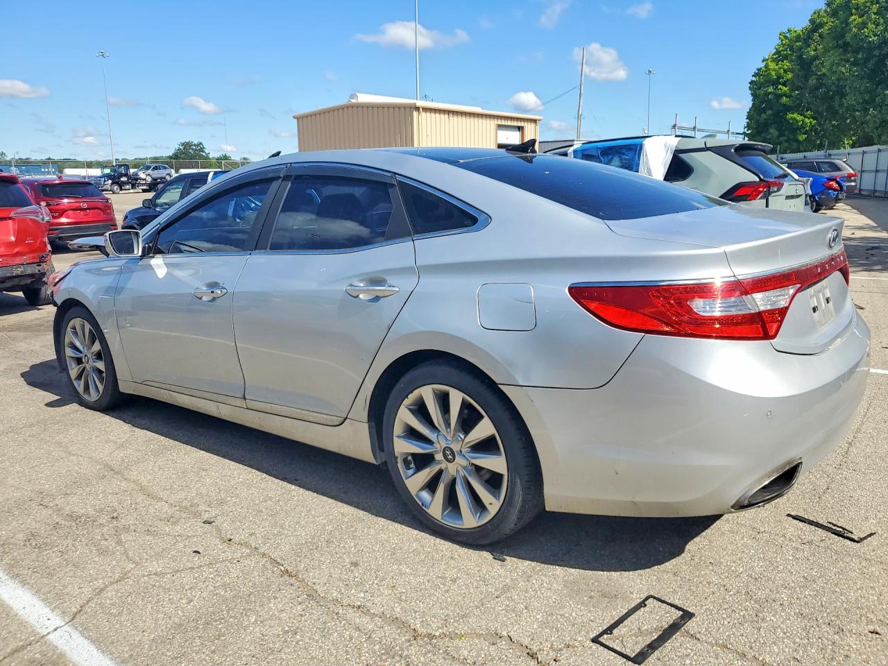 Hyundai Azera Base Base