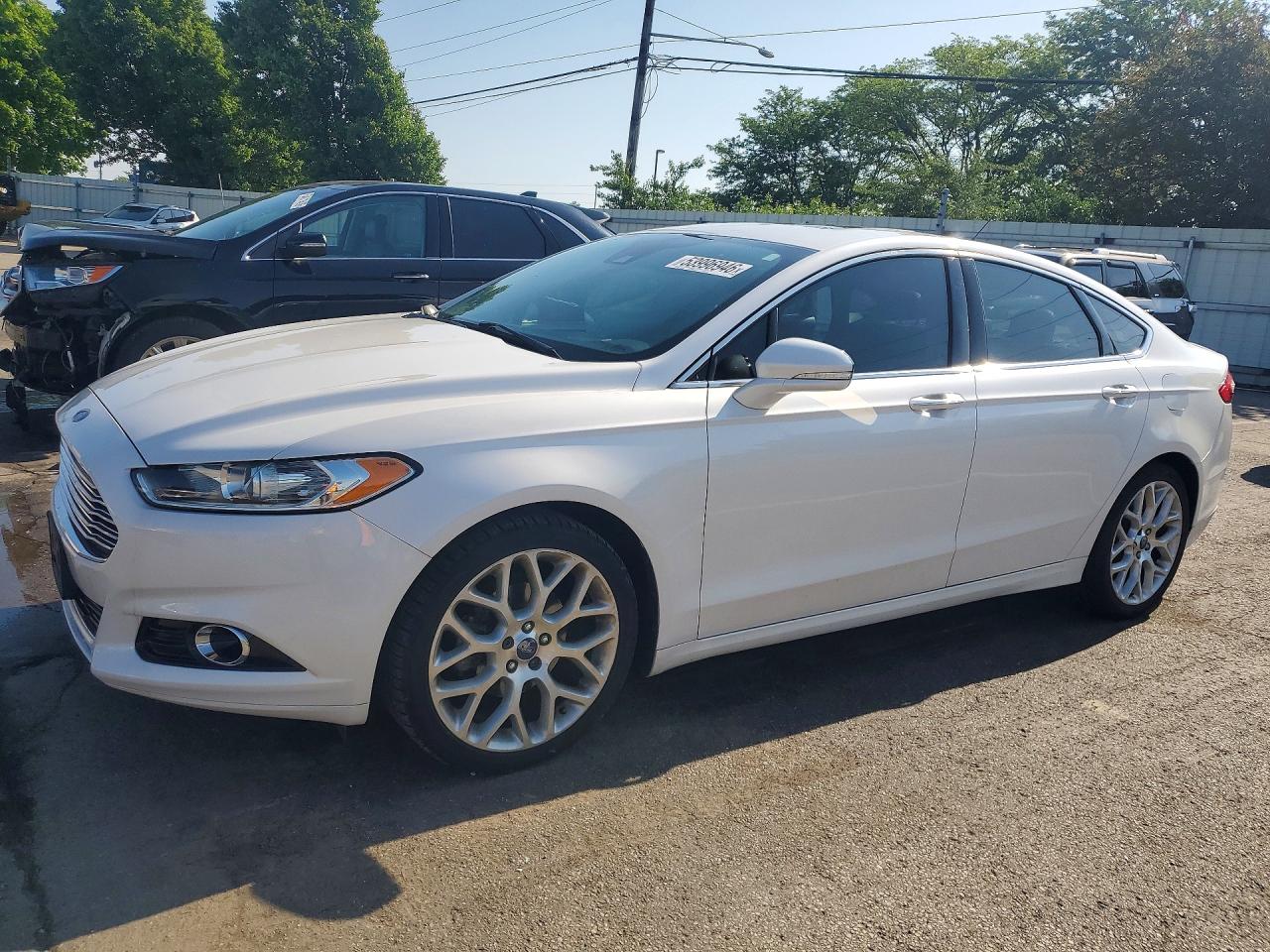 Salvage Ford Fusion Image