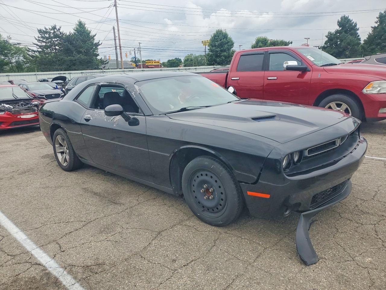 Dodge Challenger Sxt