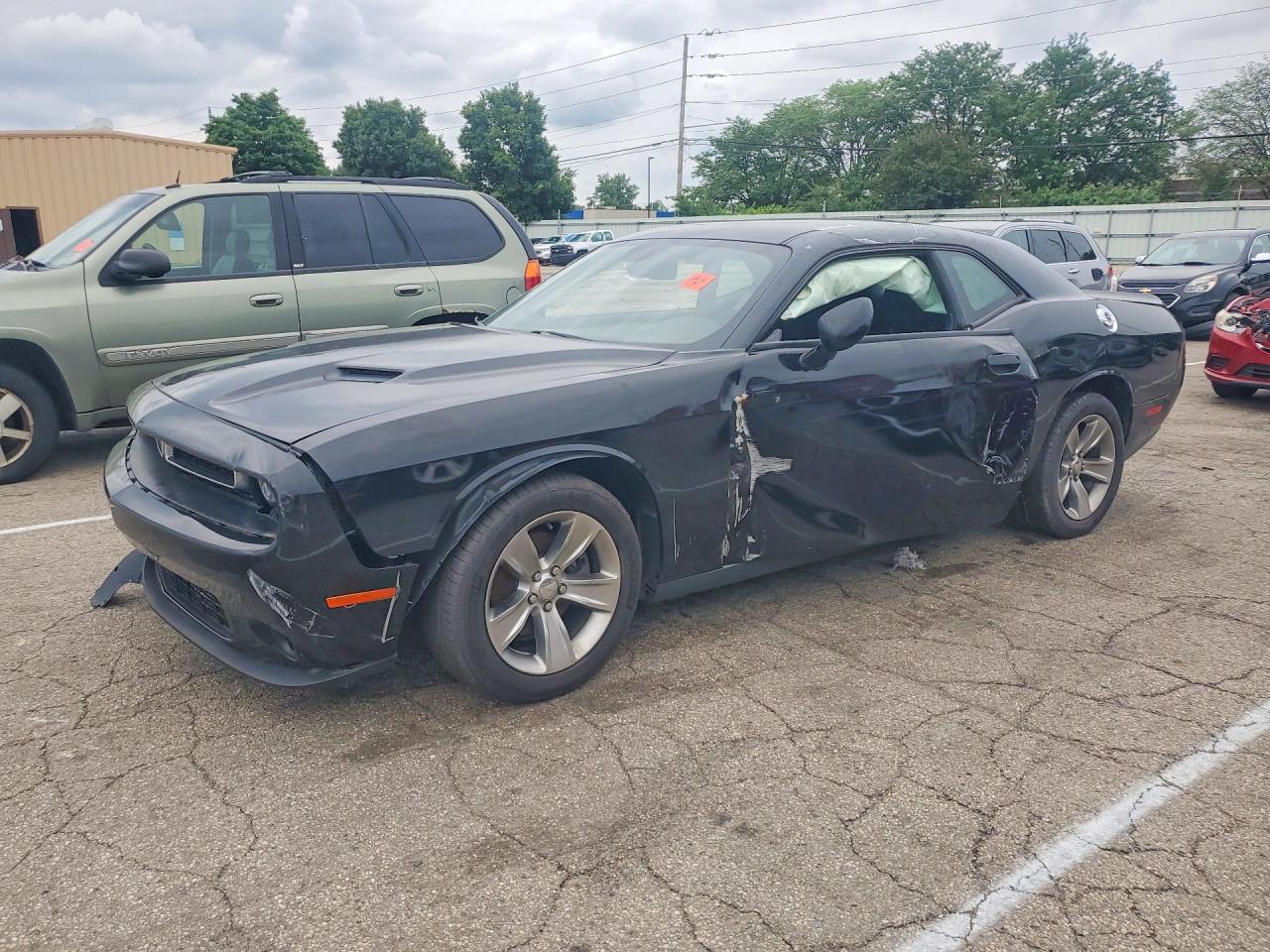 Salvage Dodge Challenger Image