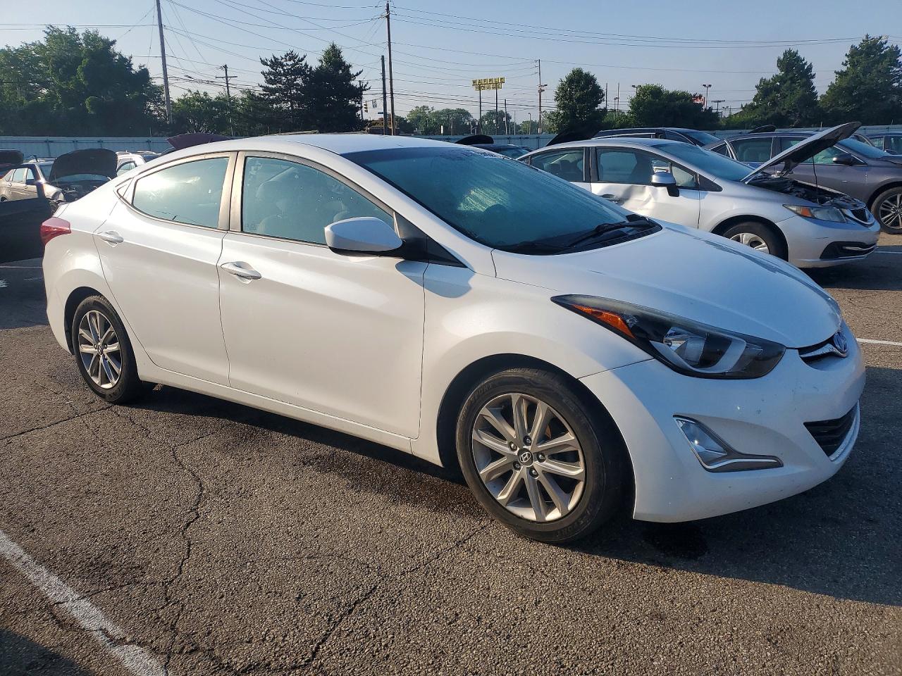 Hyundai ELANTRA Se
