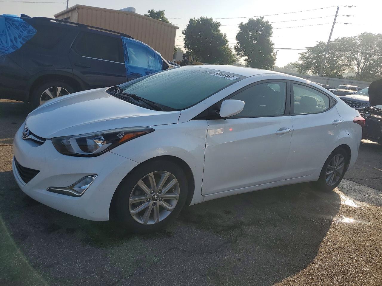 Salvage Hyundai ELANTRA Image