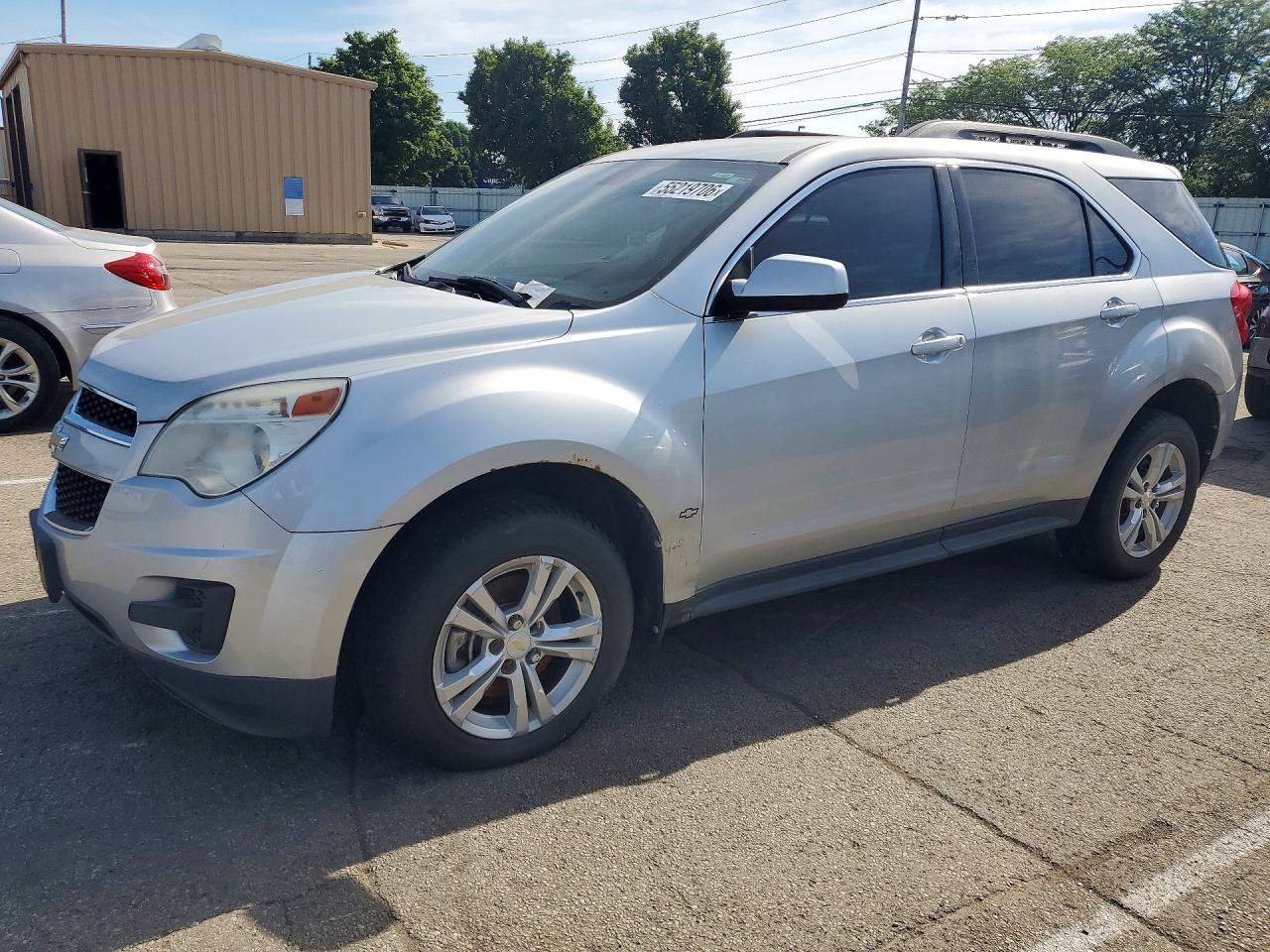 Salvage Chevrolet Equinox Image