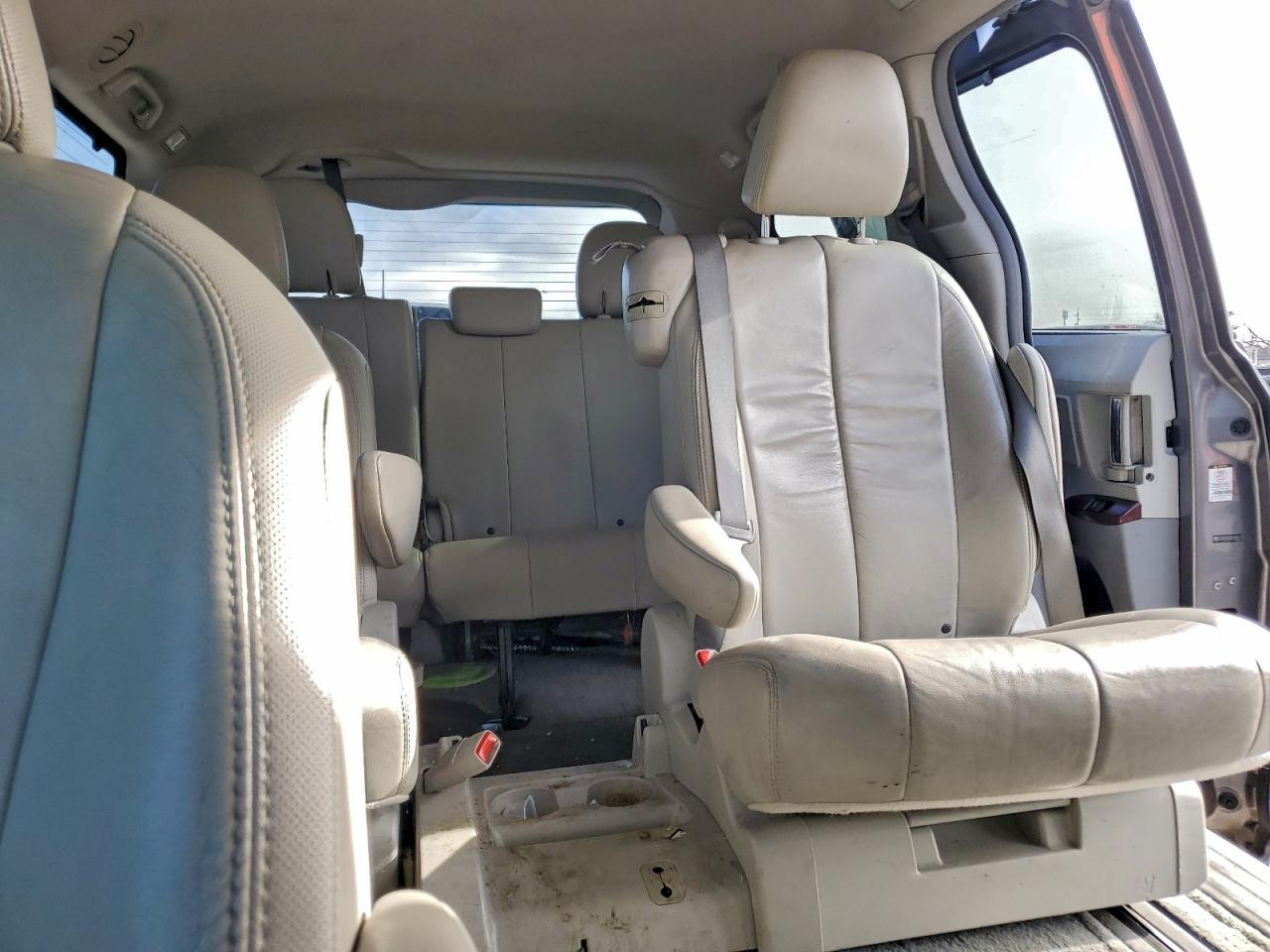 Toyota Sienna Xle
